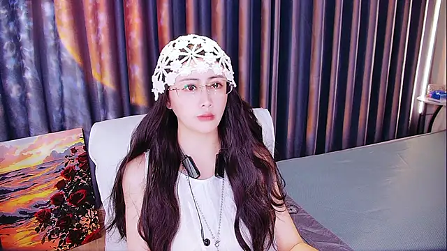 Snapshot of Daisy7_11 chatting on September 17, 2025, 7:10 am Daisy7 11 online show from September 17, 2025, 7:10 am