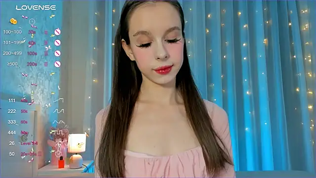 Snapshot of Minusvibe chatting on December 11, 2024, 4:20 pm Minusvibe online show from December 11, 2024, 4:20 pm