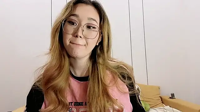 Jennatyan online show from January 12, 2026, 9:27 am