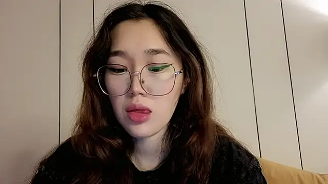 Jennatyan online show from May 30, 2026, 4:19 am