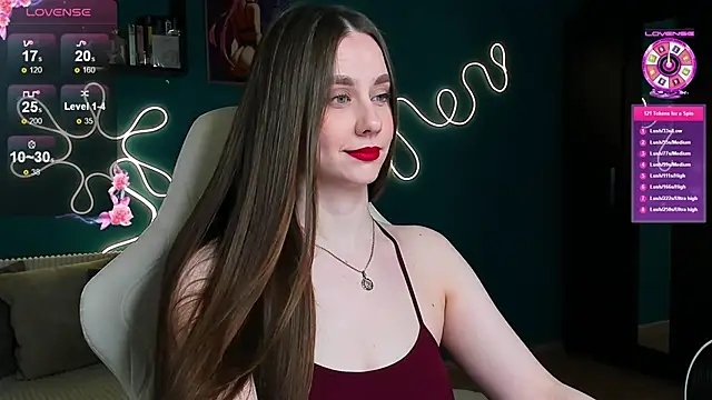 Snapshot of katie_taylorr chatting on November 14, 2025, 10:35 pm katie taylorr online show from November 14, 2025, 10:35 pm