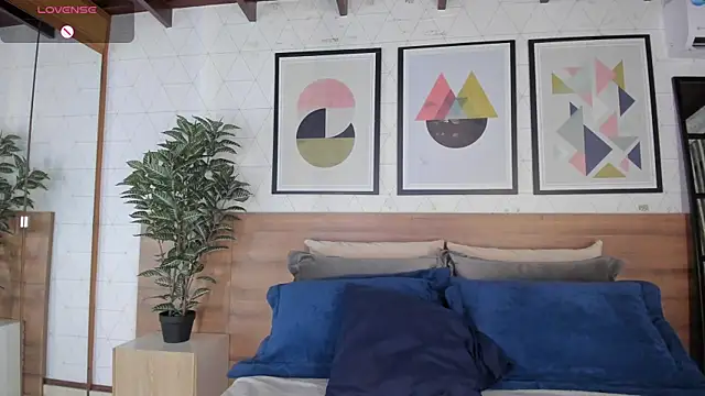 MiaKay1 online show from December 2, 2025, 4:03 am