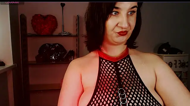 Snapshot of Goddess_Sophie chatting on September 14, 2025, 7:31 am Goddess Sophie online show from September 14, 2025, 7:31 am