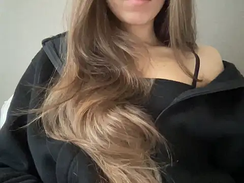 Lovewithyoud online show from December 10, 2024, 8:08 am