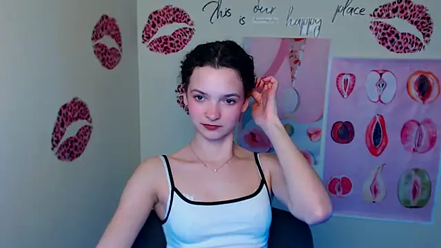  SusieSu  online show from March 26, 2026, 7:45 pm