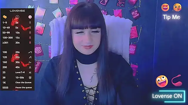 Violla My online show from December 4, 2025, 6:34 am