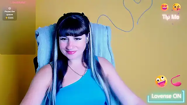 Snapshot of Violla_My chatting on July 8, 2026, 11:44 am Violla My online show from July 8, 2026, 11:44 am