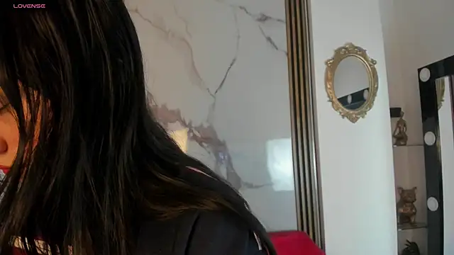 Scarlett  Fox   online show from March 27, 2026, 11:44 am