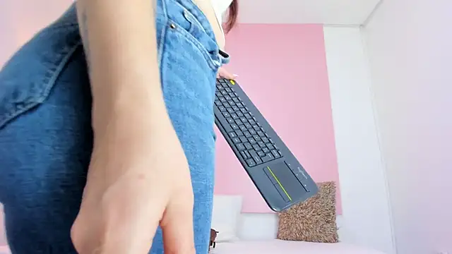 andyylove jk online show from February 12, 2026, 11:54 am