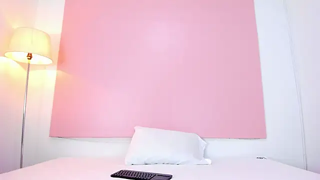 andyylove jk online show from October 20, 2025, 11:44 am