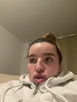 maisiesmithx online show from January 5, 2026, 8:12 pm