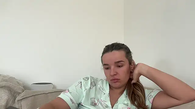 Snapshot of maisiesmithx chatting on May 16, 2026, 1:21 pm maisiesmithx online show from May 16, 2026, 1:21 pm
