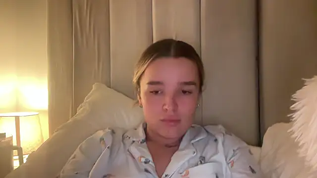 maisiesmithx online show from July 5, 2026, 2:49 am