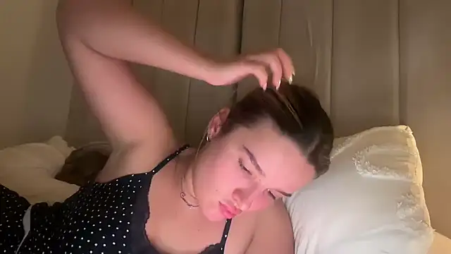 maisiesmithx online show from July 16, 2026, 10:40 pm