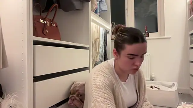 maisiesmithx online show from March 28, 2026, 9:27 pm