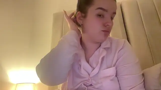 maisiesmithx online show from March 28, 2026, 1:06 am