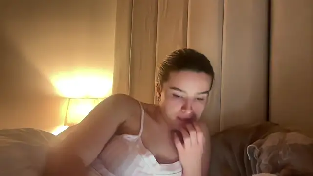 maisiesmithx online show from March 27, 2026, 12:08 am