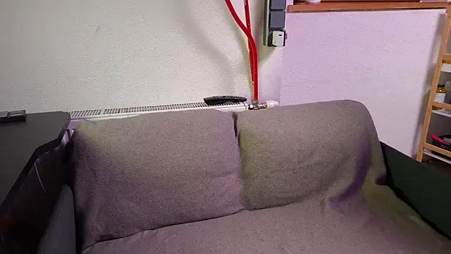 Snapshot of DrownMentallyyy chatting on February 19, 2025, 9:14 pm DrownMentallyyy online show from February 19, 2025, 9:14 pm