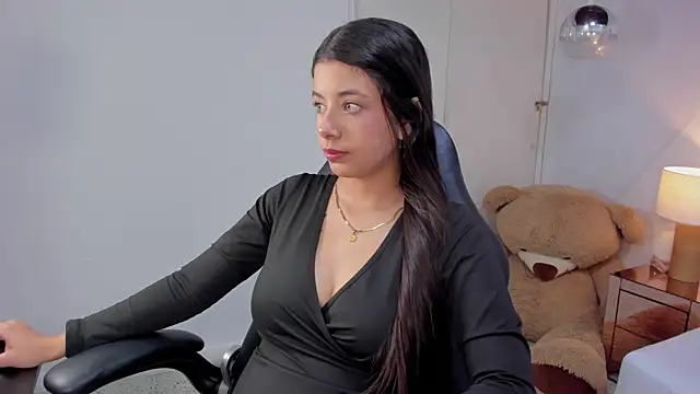 coraltaylor online show from April 11, 2026, 8:56 pm