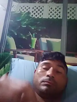 Snapshot of Diogo100 chatting on November 16, 2025, 6:23 pm Diogo100 online show from November 16, 2025, 6:23 pm