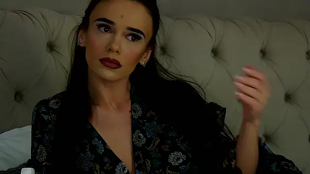 KateReevah online show from March 25, 2026, 8:30 pm