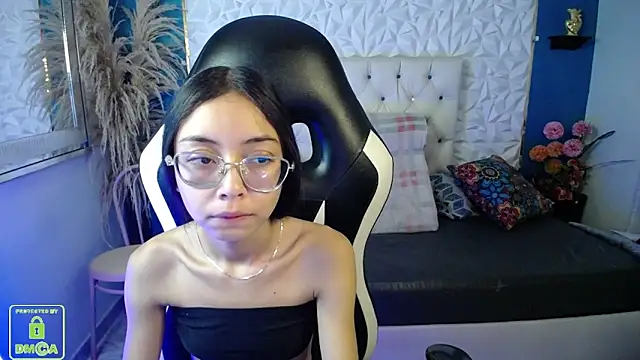 NathaliaSweet 11 online show from February 7, 2026, 2:03 pm