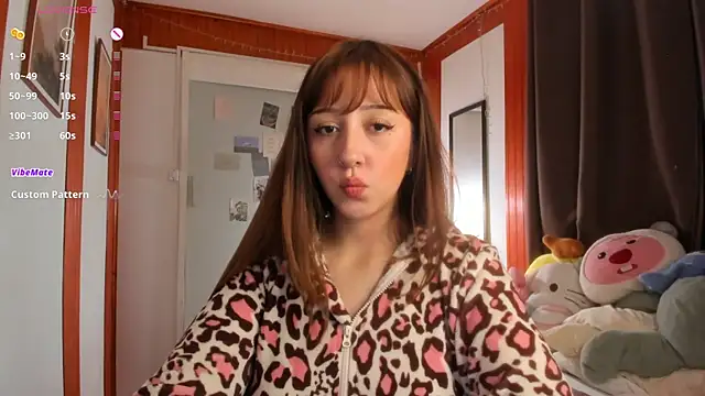 HeyTati online show from June 13, 2026, 9:57 pm