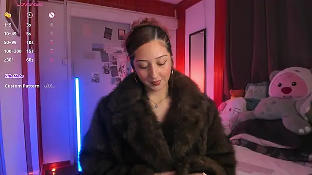 HeyTati online show from June 12, 2026, 12:30 am