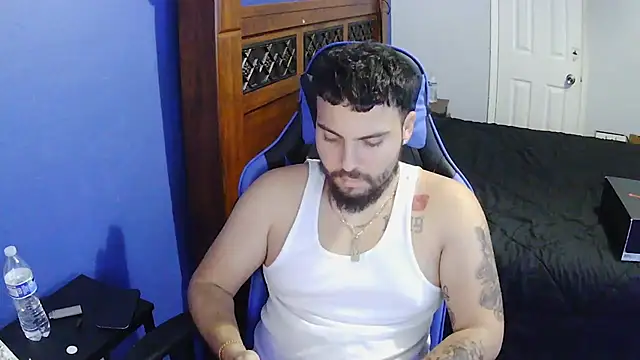 Snapshot of MasterKvn chatting on February 22, 2025, 5:23 am MasterKvn online show from February 22, 2025, 5:23 am