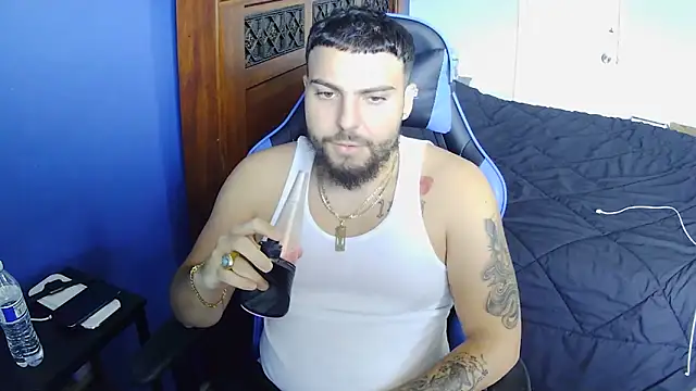 Snapshot of MasterKvn chatting on March 5, 2025, 5:39 pm MasterKvn online show from March 5, 2025, 5:39 pm