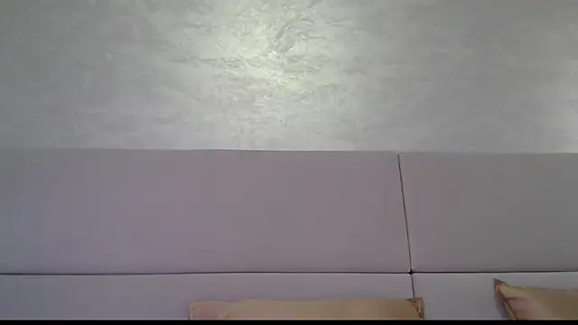 MiaRie online show from November 28, 2025, 4:23 am