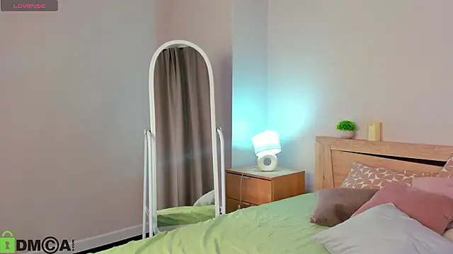 Snapshot of Cherry_Price chatting on February 1, 2026, 11:36 pm Cherry Price online show from February 1, 2026, 11:36 pm