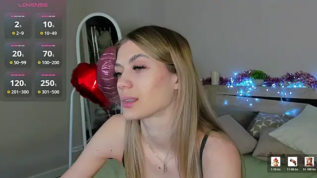 Snapshot of Cherry_Price chatting on February 19, 2026, 11:56 pm Cherry Price online show from February 19, 2026, 11:56 pm