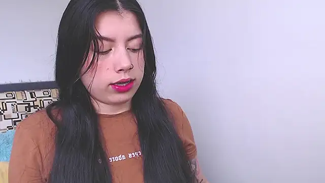 Snapshot of iam_emy chatting on October 18, 2025, 9:06 pm iam emy online show from October 18, 2025, 9:06 pm