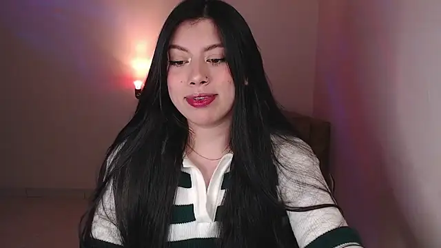 Snapshot of iam_emy chatting on February 5, 2026, 4:30 am iam emy online show from February 5, 2026, 4:30 am