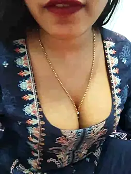 Snapshot of Sania-Love chatting on January 17, 2026, 11:47 am Sania-Love online show from January 17, 2026, 11:47 am