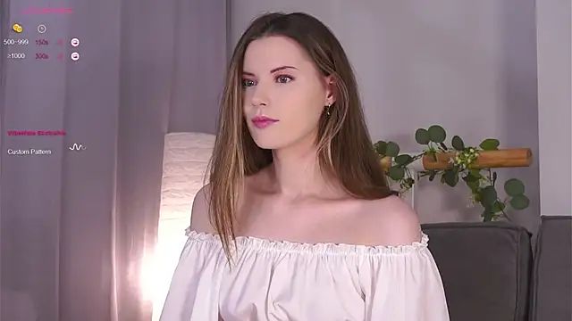 Snapshot of LoraDevon chatting on September 13, 2025, 3:56 pm LoraDevon online show from September 13, 2025, 3:56 pm