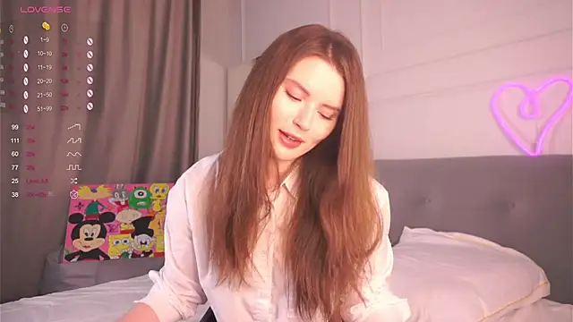 Snapshot of LoraDevon chatting on March 7, 2025, 3:39 pm LoraDevon online show from March 7, 2025, 3:39 pm