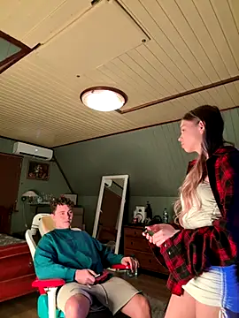 Alice1 secret online show from October 12, 2025, 3:13 pm