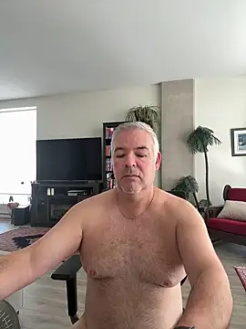 aarosteev2 online show from February 19, 2026, 2:47 pm