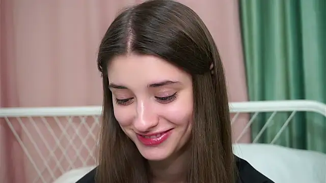 Snapshot of NoreenAtlee chatting on December 18, 2024, 10:08 am NoreenAtlee online show from December 18, 2024, 10:08 am