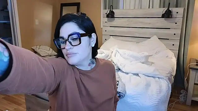 Snapshot of TexasTattooedHouseWife chatting on March 11, 2025, 1:56 pm TexasTattooedHouseWife online show from March 11, 2025, 1:56 pm