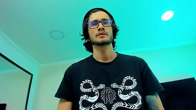 Snapshot of Loggan_donnelly chatting on February 9, 2025, 1:11 am Loggan donnelly online show from February 9, 2025, 1:11 am