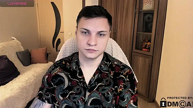 handsome guy01 online show from November 11, 2025, 5:24 am