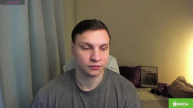 handsome guy01 online show from April 9, 2026, 7:53 pm