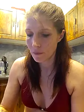 Lenchen  online show from March 8, 2026, 7:39 pm