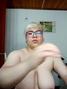 amalia love online show from September 21, 2025, 6:07 am