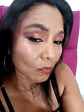 tiffany Bitch online show from March 12, 2026, 11:53 pm