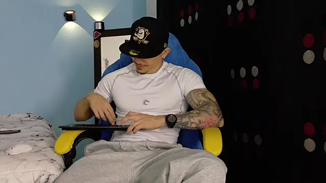 Alex motta online show from March 1, 2026, 4:34 am