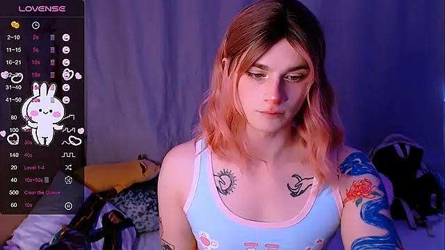 Alice Hells online show from October 29, 2025, 7:40 am